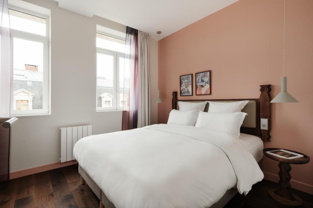 3-Bedrooms Apartment, Courtyard Side